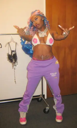 Asian Doll’s Outfit in Rick Owens Sneakers & Gallery Dept. Cap (2024)