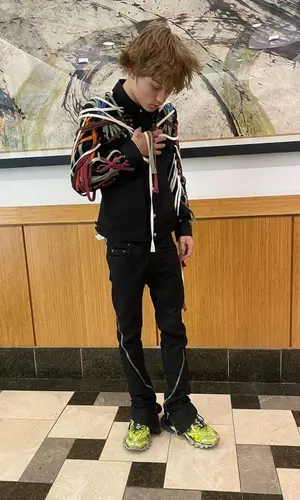 Nettspend’s Outfit in Rick Owens Jacket & Balenciaga Sneakers (2024)