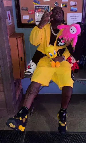 Sleepy Hallow wearing Sinclair jacket