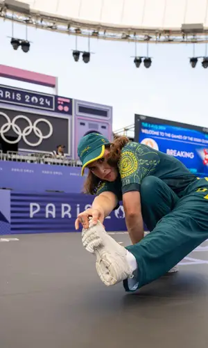 Rachael Gunn wearing Asics cap