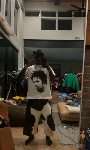 Lil Yachty wearing MV Forums t-shirt