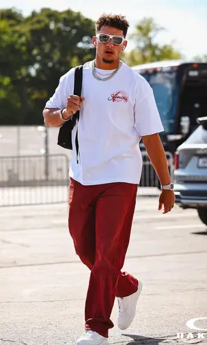 Patrick Mahomes II’s Outfit in Amiri Shirt, Audemars Piguet Watch & Oakley Eyewear (2024)