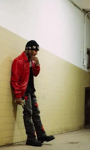 Lil Durk’s Outfit in Chrome Hearts Jeans, Louis Vuitton Boots & Amiri Hat (2024)