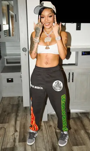 GloRilla’s Outfit in Adidas Sneakers, New Era Cap & Diesel Underwear (2024)