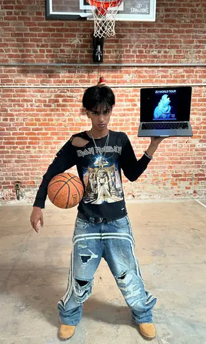 Yung Fazo wearing Spalding other
