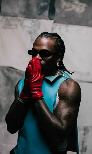 Gunna wearing Cartier watch