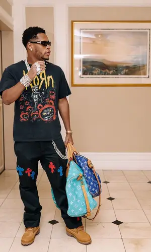 Devin Haney’s Outfit in Vintage T-Shirt, Patek Philippe Watch & Chrome Hearts Eyewear (2024)