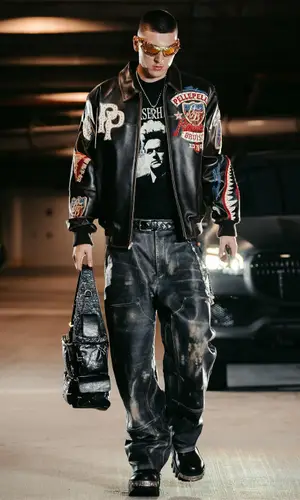 Tyler Herro’s Outfit in Vintage T-Shirt, Bottega Veneta Belt & Ottolinger Eyewear (2024)