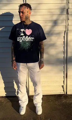 Lil Skies’ Outfit in Spider Worldwide T-Shirt, Arctix Pants & Nike Sneakers (2025)