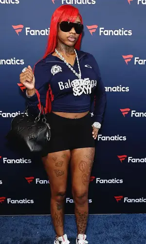 Sexyy Red wearing Louis Vuitton bag