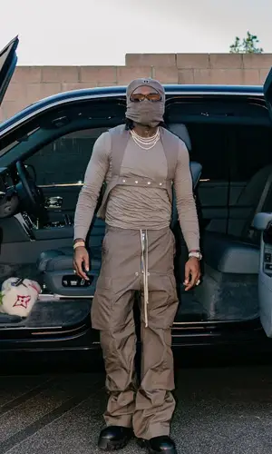 Gunna’s Outfit in Saint Laurent Eyewear, Moncler Hat & Rick Owens (2025)