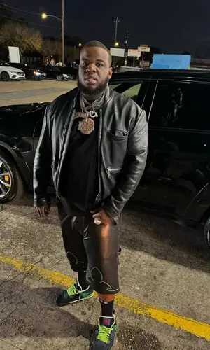 Maxo Kream’s Outfit in Chrome Hearts Jacket & Jordan Sneakers (2025)