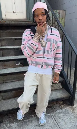 Lil Migo’s Outfit in Ralph Lauren T-Shirt, Supreme Cap & New Era (2025)