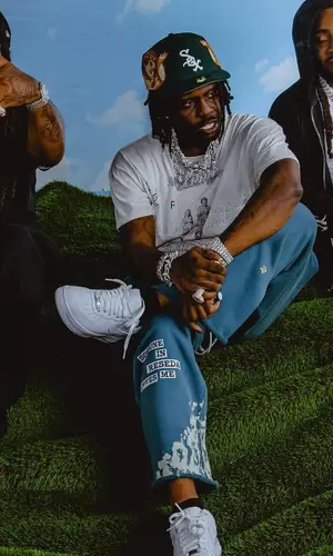 Chief Keef’s Outfit in Nike Sneakers, Audemars Piguet Watch & Jon Stan Cap (2025)