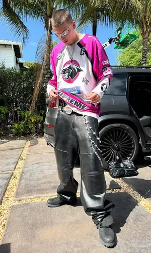Tyler Herro’s Outfit in Supreme Jersey, Timberland Boots & Balenciaga Bag (2025)
