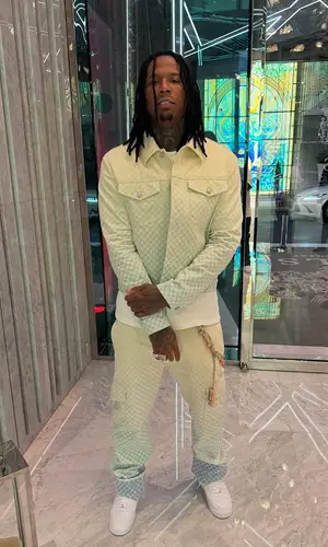 Moneybagg Yo’s Outfit in Louis Vuitton Jacket & Nike Sneakers (2025)