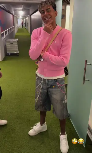 Lamine Yamal wearing Off-White sneakers