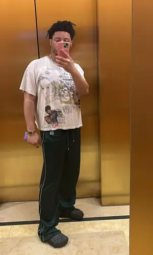 Veeze’s Outfit in Loewe Pants, Rolex Watch & Bottega Veneta (2025)