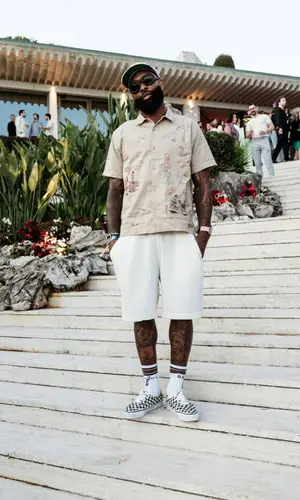 Odell Beckham Jr’s Outfit in Vans Sneakers, Bottega Veneta Eyewear & Mattias Gollin (2025)