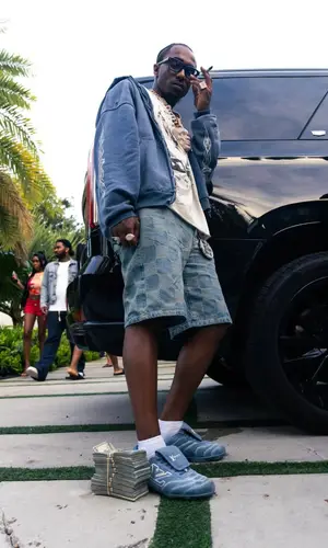 Loe Shimmy wearing Stolen Arts belt