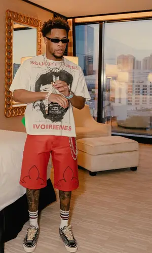 Devin Haney’s Outfit in Enfants Riches Deprimes T-Shirt, Chrome Hearts Eyewear & Bottega Veneta (2025)