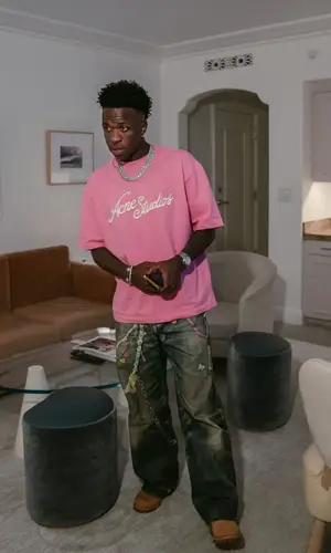 Vinicius Jr’s Outfit in Acne Studios T-Shirt & Timberland Boots (2025)