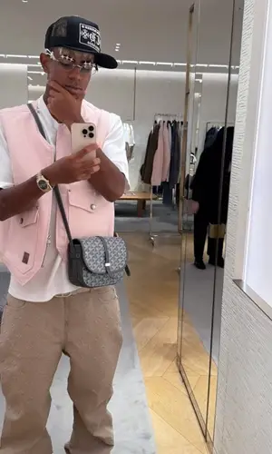 Lamine Yamal wearing Goyard bag