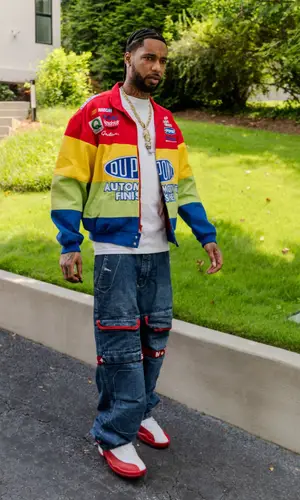 Key Glock’s Outfit in Vintage Jacket, Marithe + Francois Girbaud Jeans & Jordan Sneakers (2026)