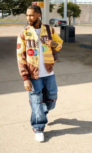 Key Glock’s Outfit in Vintage Jacket, Marithe + Francois Girbaud Jeans & Jordan Sneakers (2026)