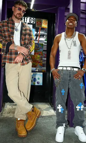Lil Baby’s Outfit in Chrome Hearts Top, Nike Sneakers & Mannahatta NYC Cap (2026)