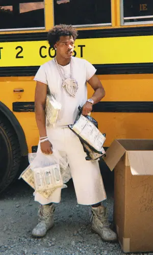 Lil Baby’s Outfit in 424 T-Shirt, Chrome Hearts Shorts & Supreme Boots (2026)