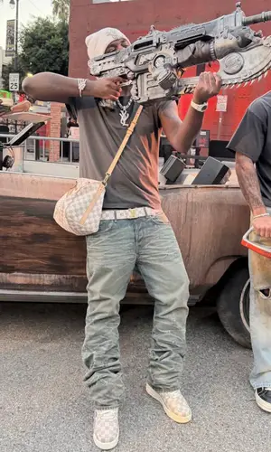 Ken Carson’s Outfit in Rick Owens T-Shirt, Audemars Piguet Watch & Playboi Carti Merch Hat (2026)