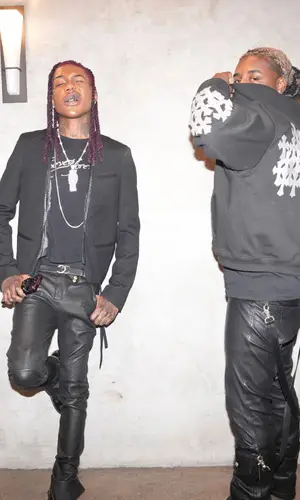 Destroy Lonely’s Outfit in Balmain Jacket, Ann Demeulemeester T-Shirt & Rick Owens Jewelry (2026)
