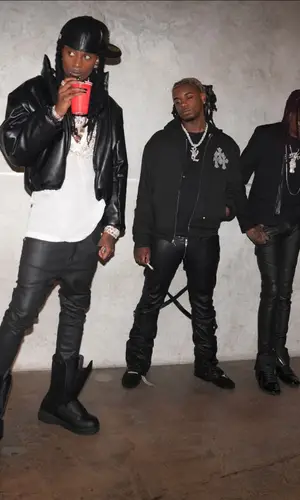 Playboi Carti’s Outfit in Rick Owens T-Shirt & Jewelry Unlimited Jewelry (2026)