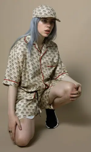 Billie Eilish wearing Gucci cap
