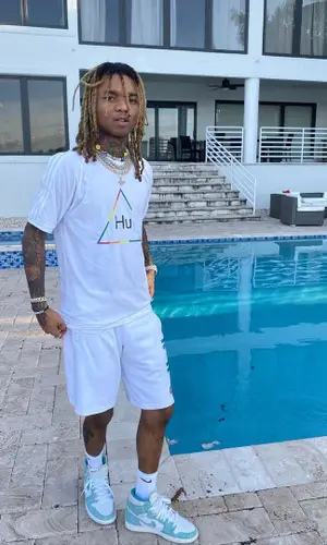 Swae Lee wearing Nike sock