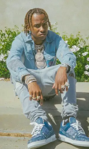 Rich The Kid wearing Gucci belt