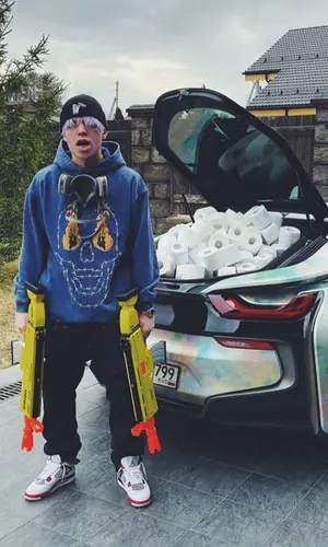 Элджей wearing Jordan other
