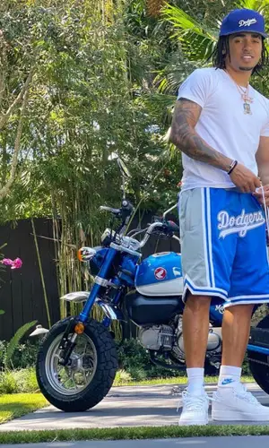 Ozuna wearing Kith cap