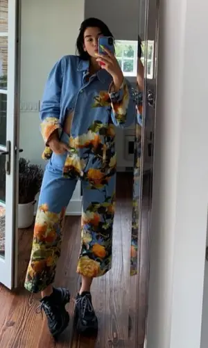 Dua Lipa wearing MSGM jeans