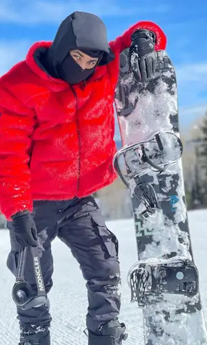 DDG wearing Burton boots
