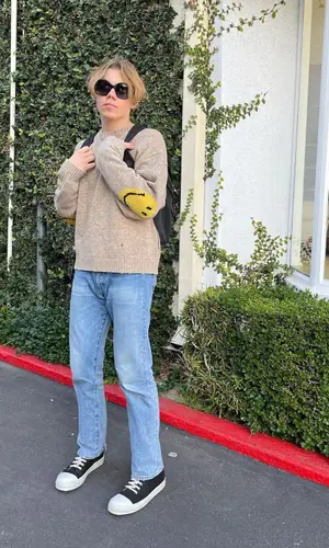 The Kid Laroi wearing Levi’s jeans
