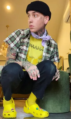 Blackbear wearing Drew House sandal