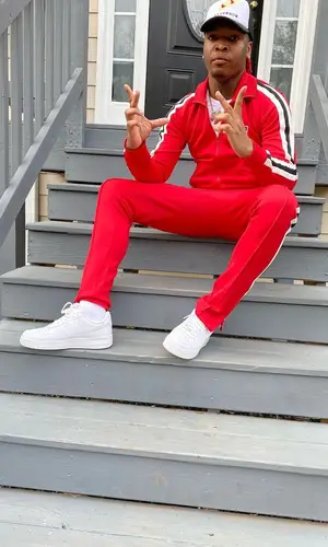 Lil Keed wearing Modisch suit