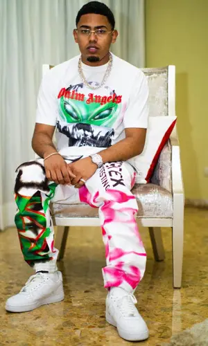 Myke Towers wearing Nike other