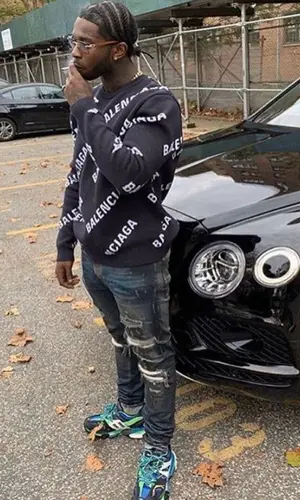 Pop Smoke’s Outfit in Balenciaga Sweater, Amiri Jeans & Cartier Eyewear (2020)