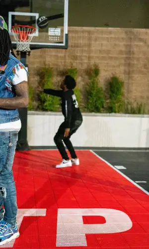 Chief Keef wearing Guns-N-Roses Merch other
