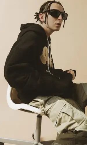 Yanix’s Outfit in Palm Angels Hoodie, Sacai Pants & Tom Ford Eyewear (2020)