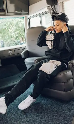 Jadon Sancho wearing Nike t-shirt