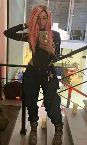 Анастасия Ивлеева wearing Prix pants